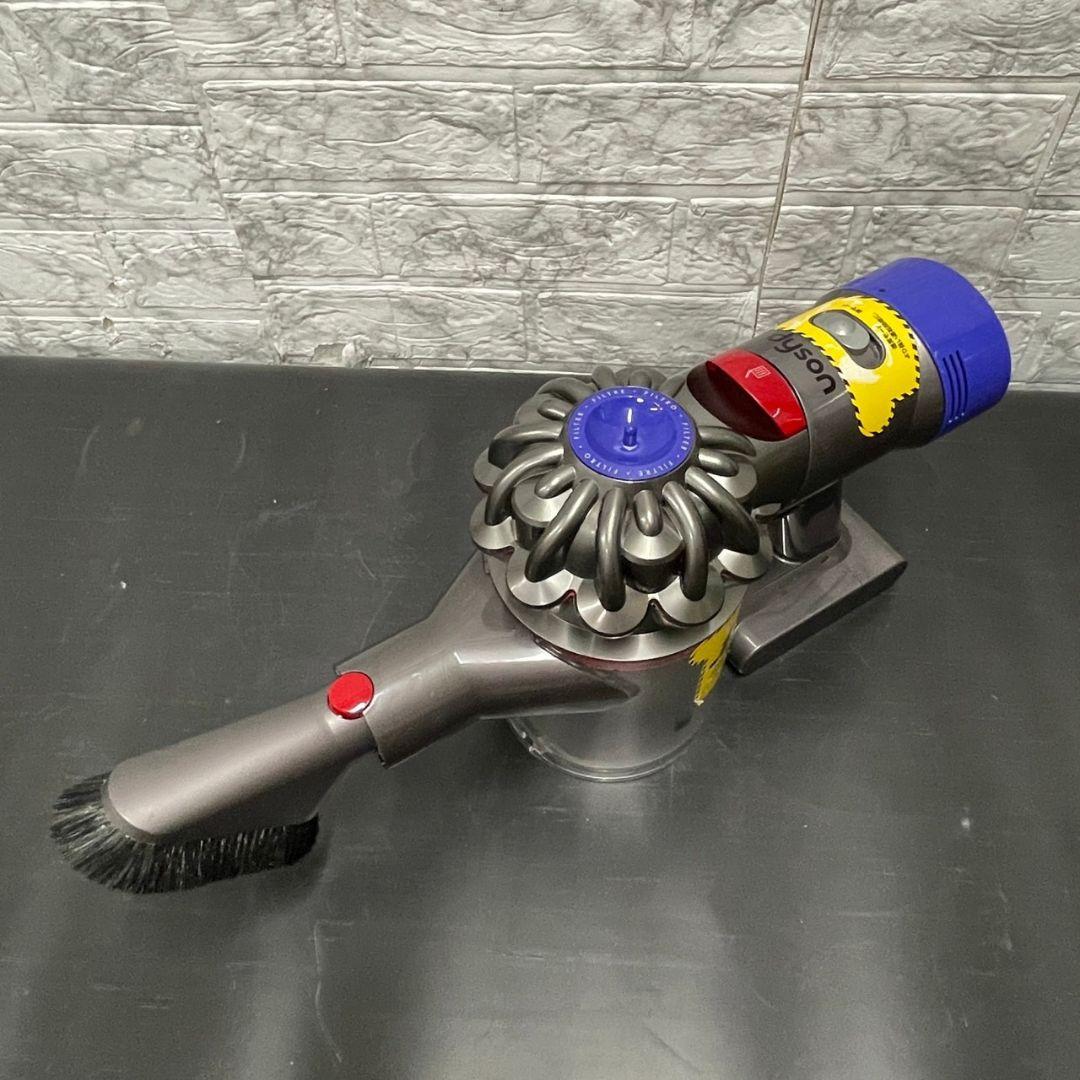 642Dyson V7 コードレススティッククリーナー fluffy 送料無料