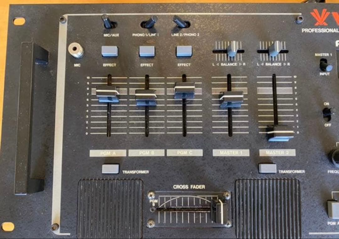 DJミキサー　VESTAX PMC-20