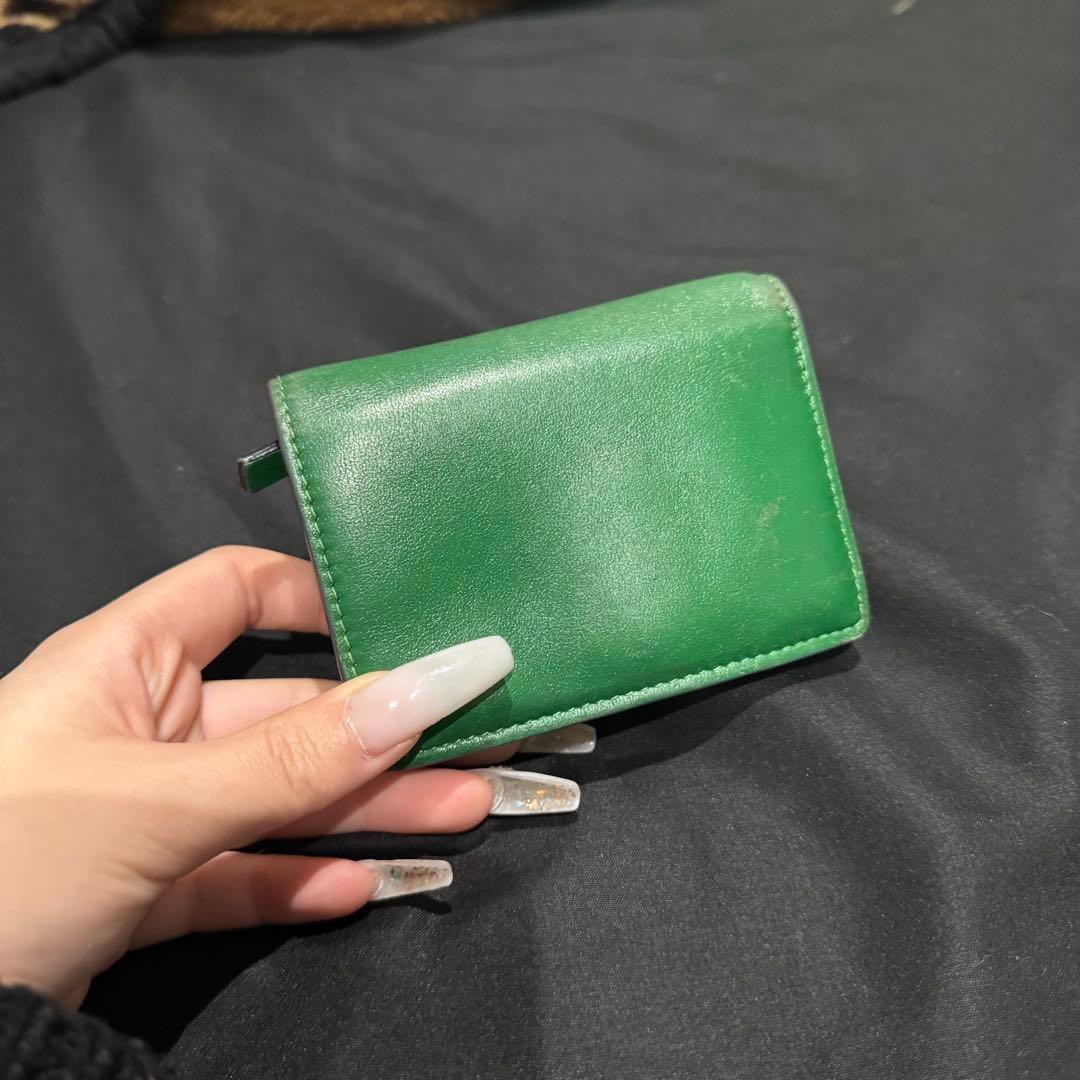 Valentino グリーン 二つ折り財布