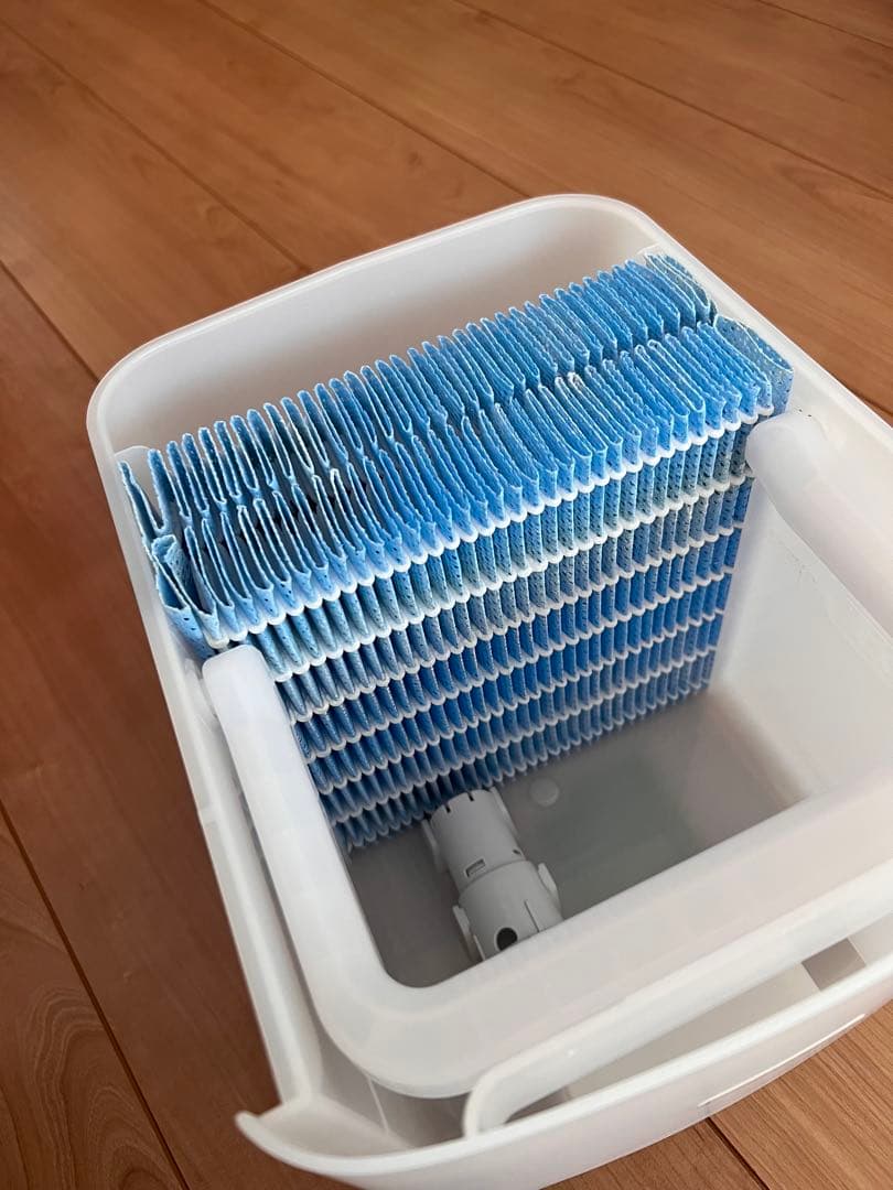 SHARP 加熱気化式加湿器 プラズマクラスター HV-P75 ホワイト