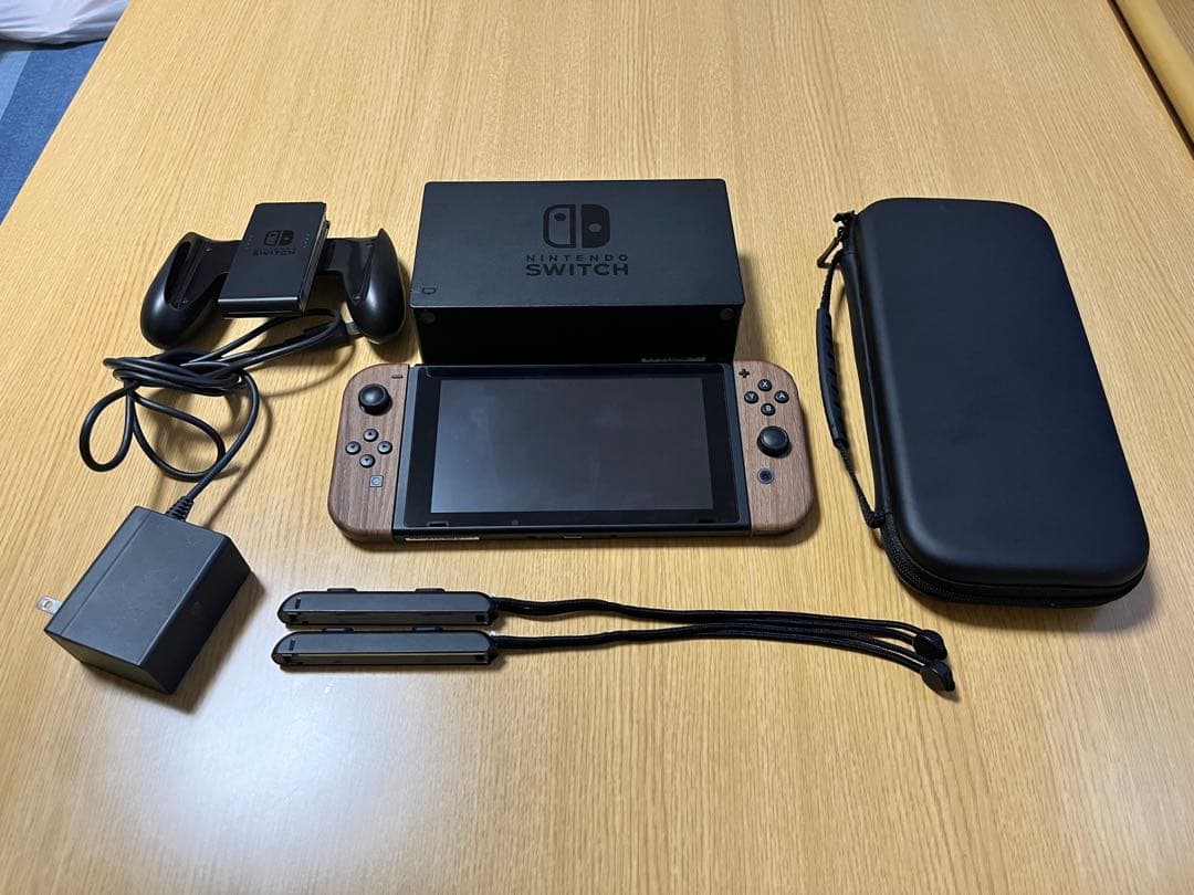 美品 Nintendo Switch グレー 【おまけ付き】