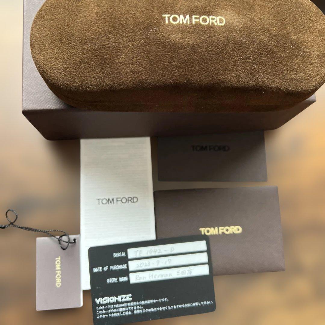 【TOM FORD】 TF1042-D 12A サングラス 52サイズ