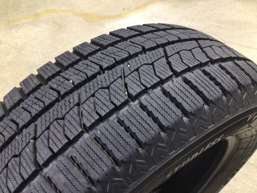 深溝 激安 205/65R15 トーヨー GIZ2 スタッドレス 4本 送料込み