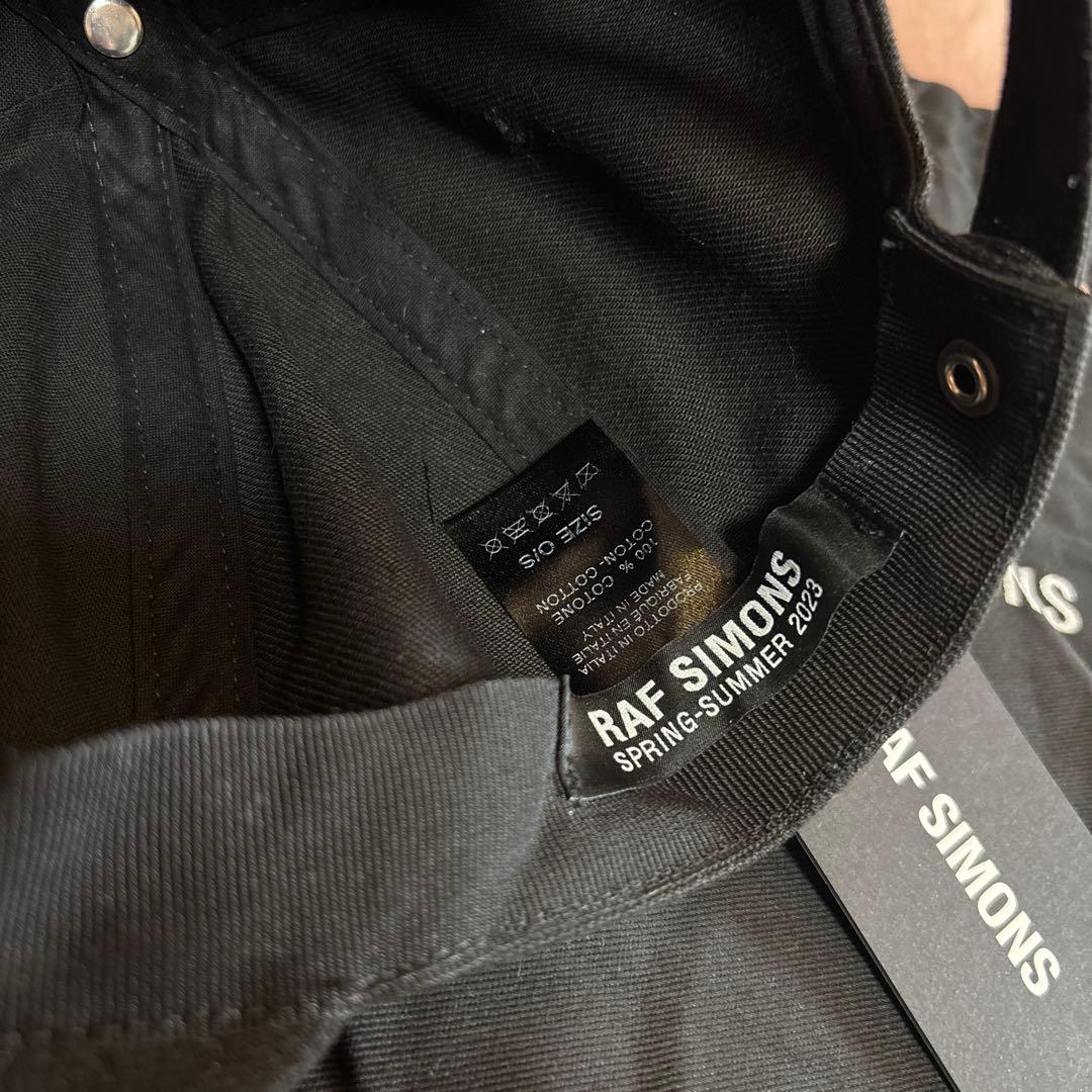 RAF SIMONS ロゴ キャップ レザーパッチ 23SS