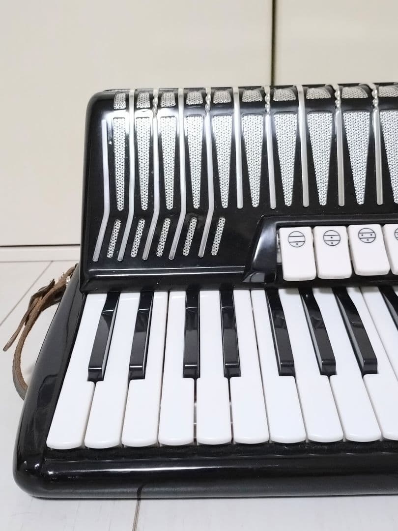 【廃盤】　YAMAHA YA-80 アコーディオン　独奏高級モデル　ヤマハ