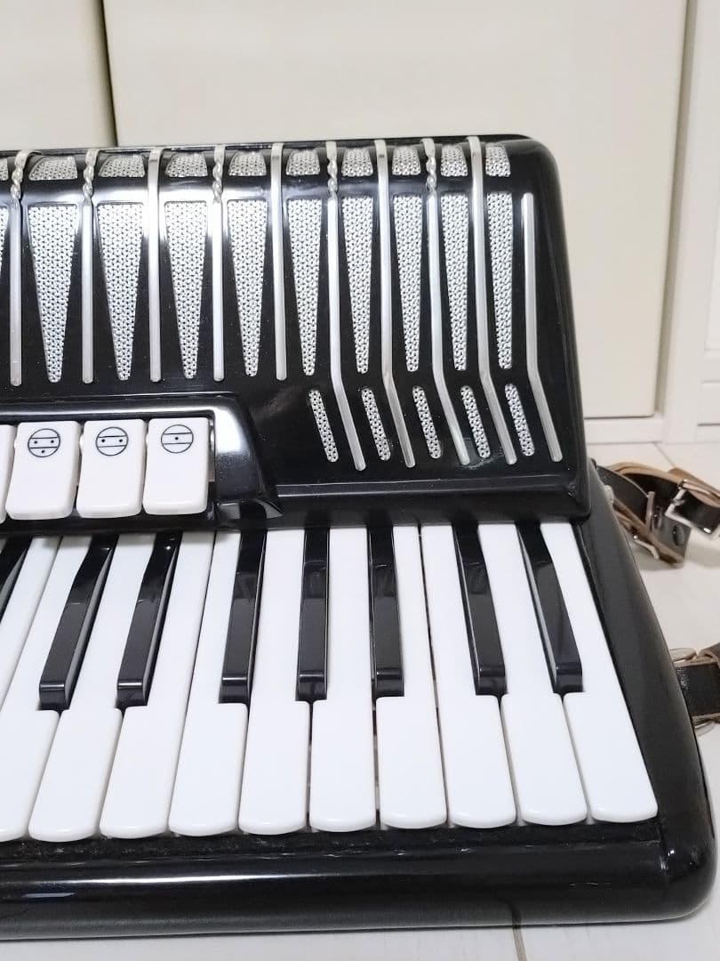 【廃盤】　YAMAHA YA-80 アコーディオン　独奏高級モデル　ヤマハ