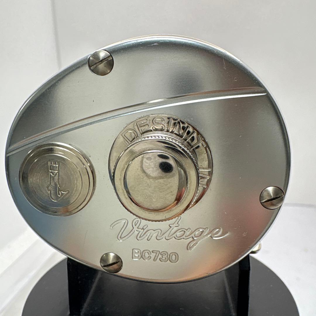 五十鈴Vintage BC 730アルミベイトリール シルバー