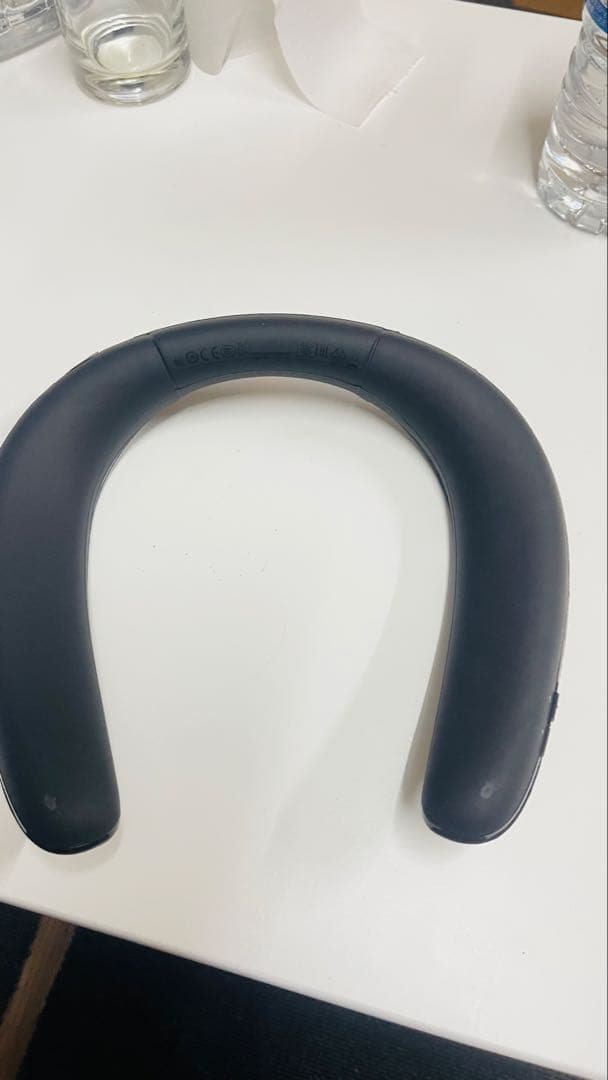 メーカー:JBL 型番: SOUNDGEAR 品名:ウェアラブルネックスピーカー