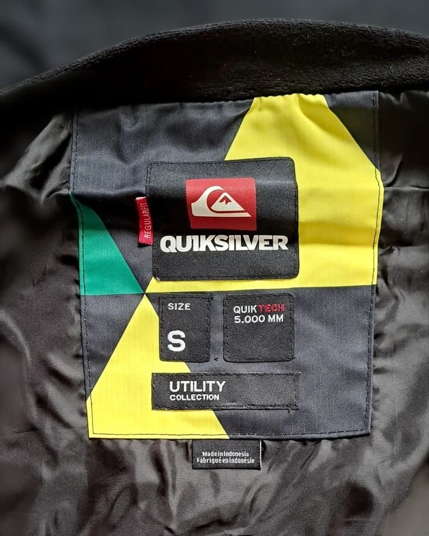 美品❗Quiksilver スノーボードウェア 三角形パターン　メンズ　S