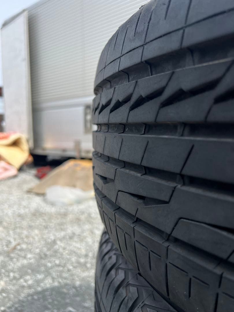 ブリヂストン　アレンザ　lx100 235/55r18 23年製　極上品　バリ山