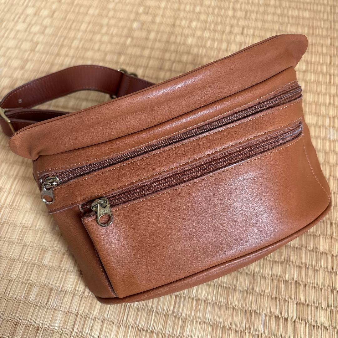 COACH ブラウンレザーウエストポーチバッグ
