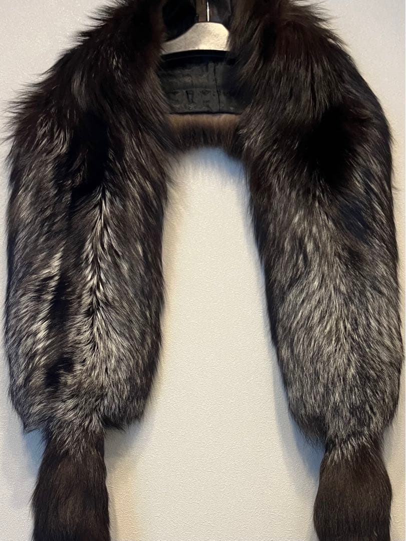 美品☆LOEWEロエベ シルバーフォックスファー ストール　ショール