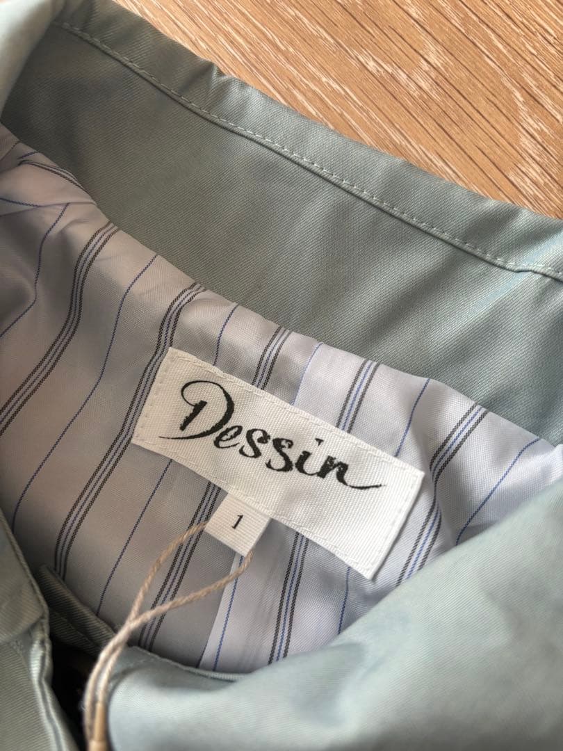 Desssin トレンチコート