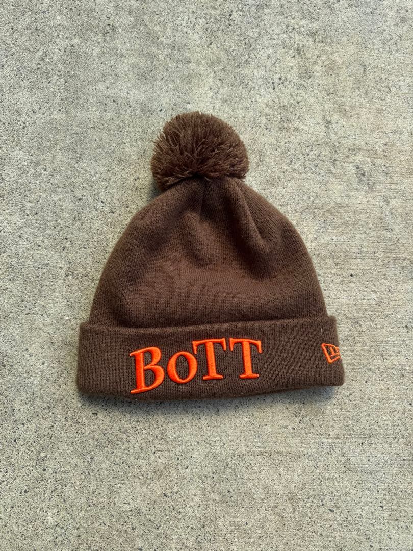 美品　Bott ボンボンニット帽