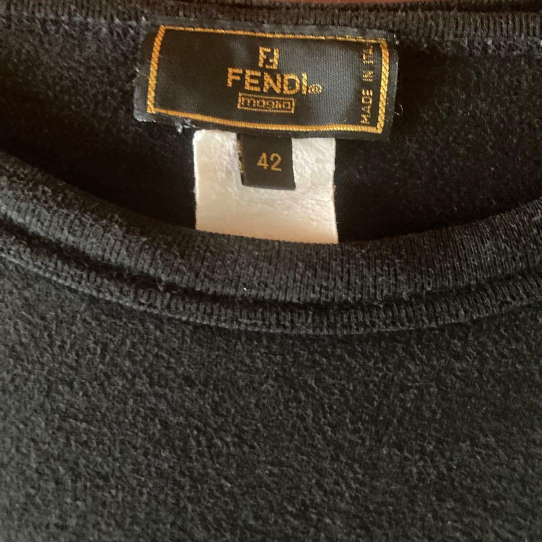 90s FENDI フェンディ　ビンテージ　ロゴTシャツ　イタリア製　ブラック