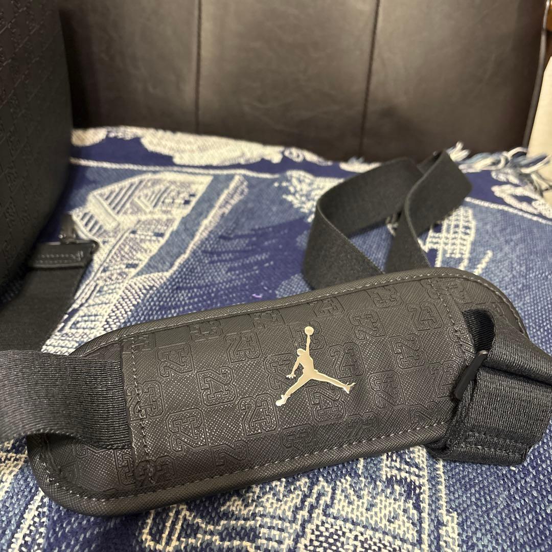 NIKE ナイキ　Jordan ジョーダン　ブラック　ボストンバッグ　ショルダー