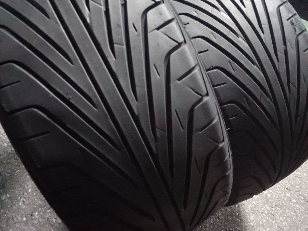 瑠奈 215/35R18 2本　5分山 トライアングル