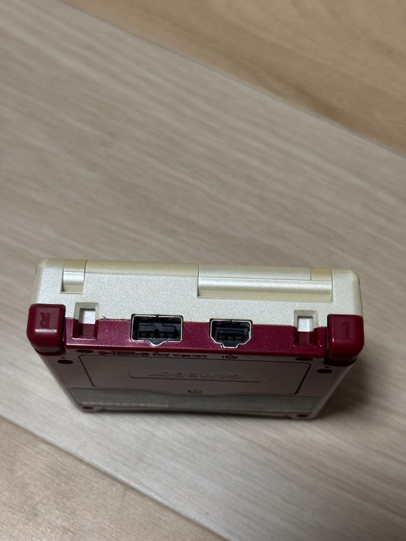 ゲームボーイアドバンスSP ファミコンカラー　本体のみ