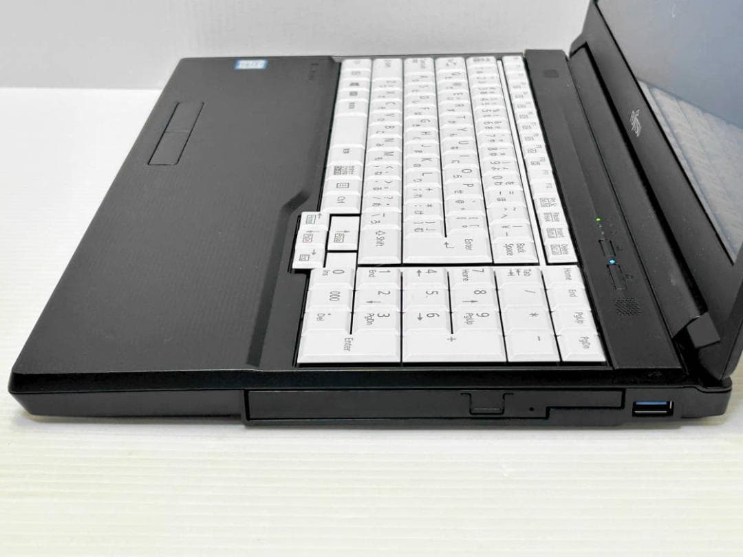 m*n様 第8世代Core i5 LIFEBOOK A579/B