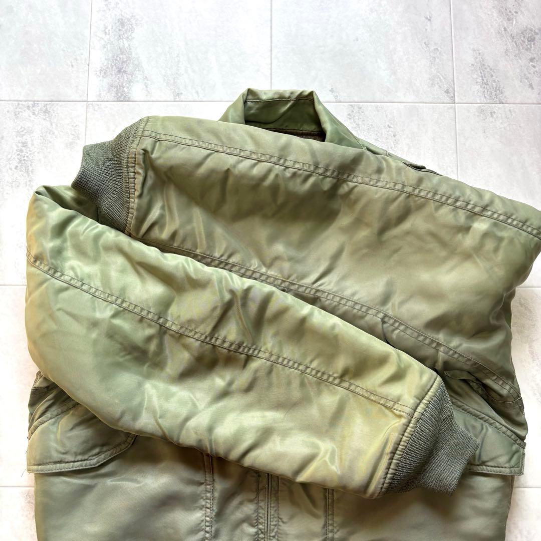 【名品図鑑】アヴィレックス CWU-45P フライトジャケット 短丈 セージ S