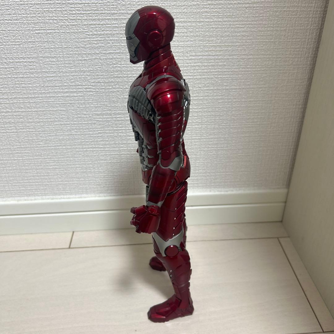ホットトイズ　アイアンマンマークV