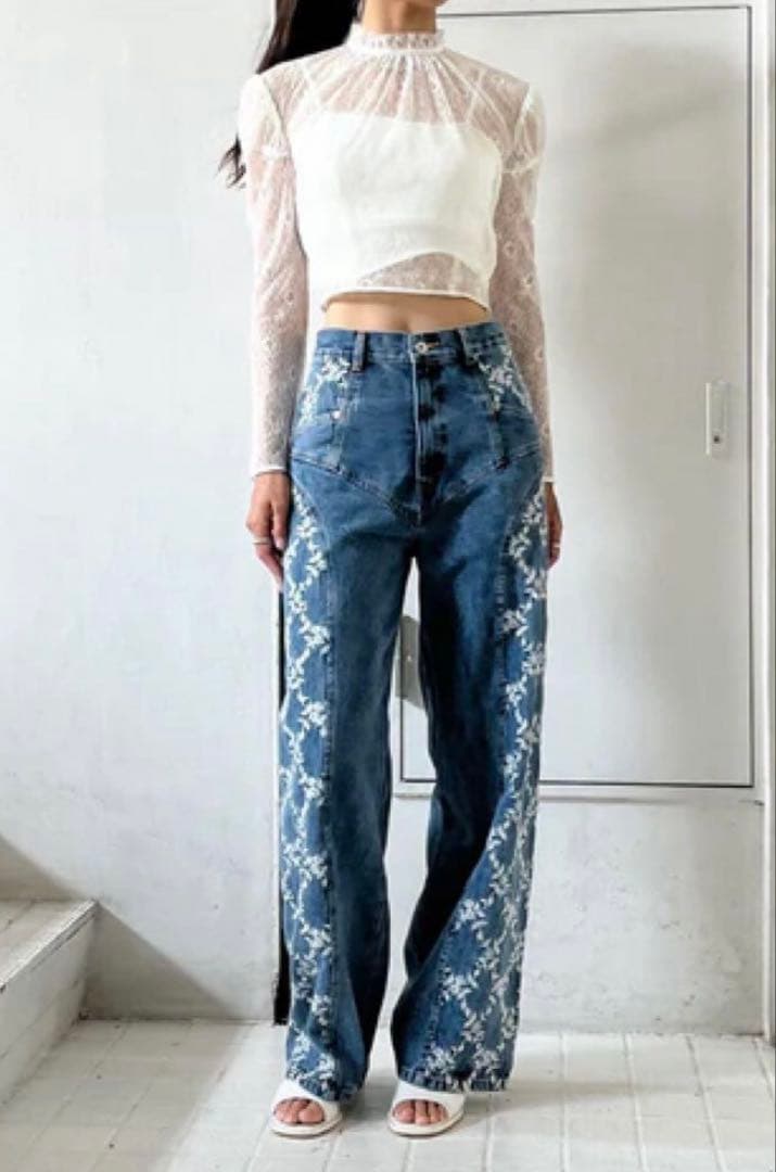 パンツ fetico FLOWER EMBROIDERED WIDE JEANS
