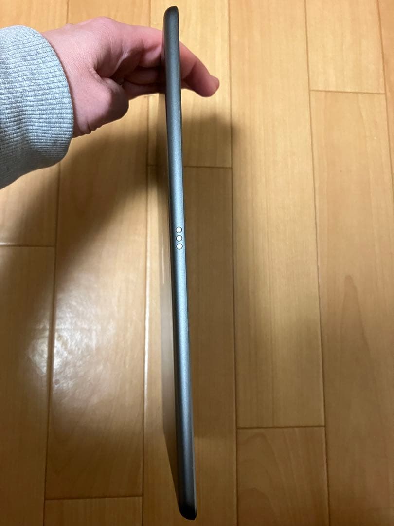 Apple iPad スペースグレー 本体　第9世代64GB
