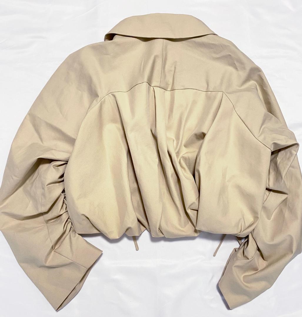 ZARA フリル付きクロップドトレンチコート ベージュ XS～S