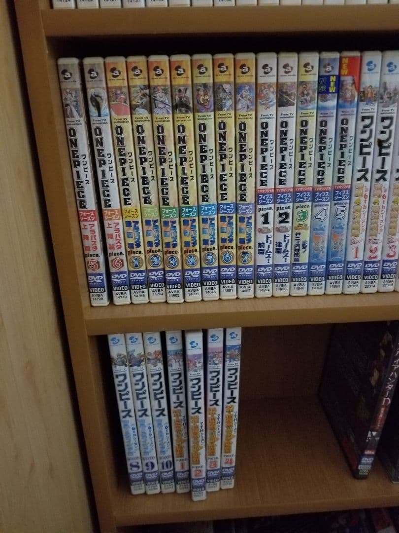 ワンピースONE PIECE DVD  65本値引き相談してください。