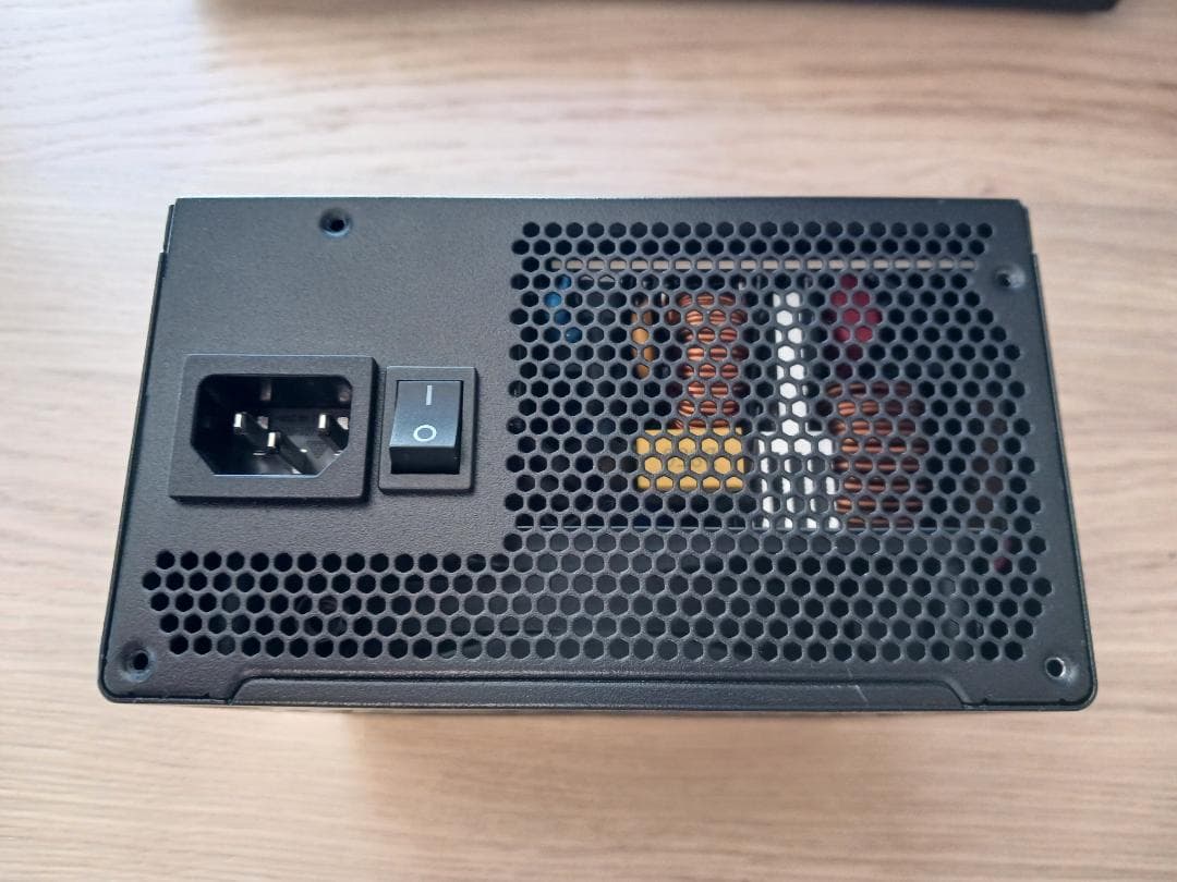 【動作確認済みケーブル付属】玄人志向 850w電源 80 PLUS ゴールド