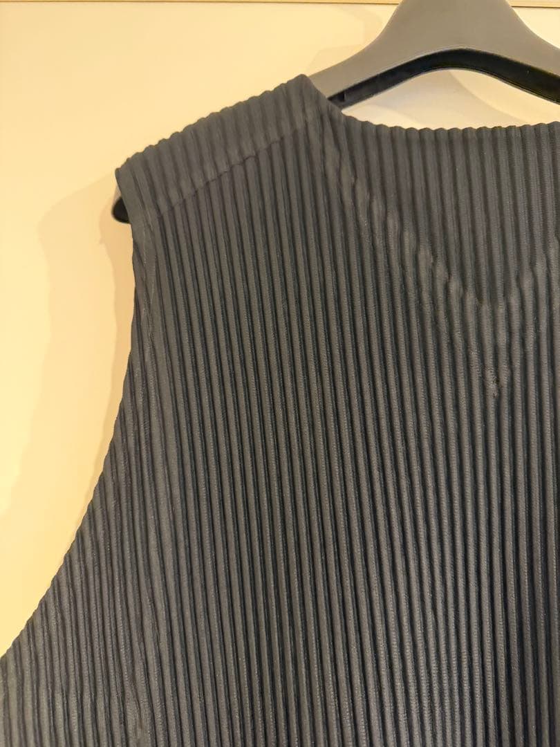 ポケット有 Vネック ベスト HOMME PLISSE ISSEY MIYAKE
