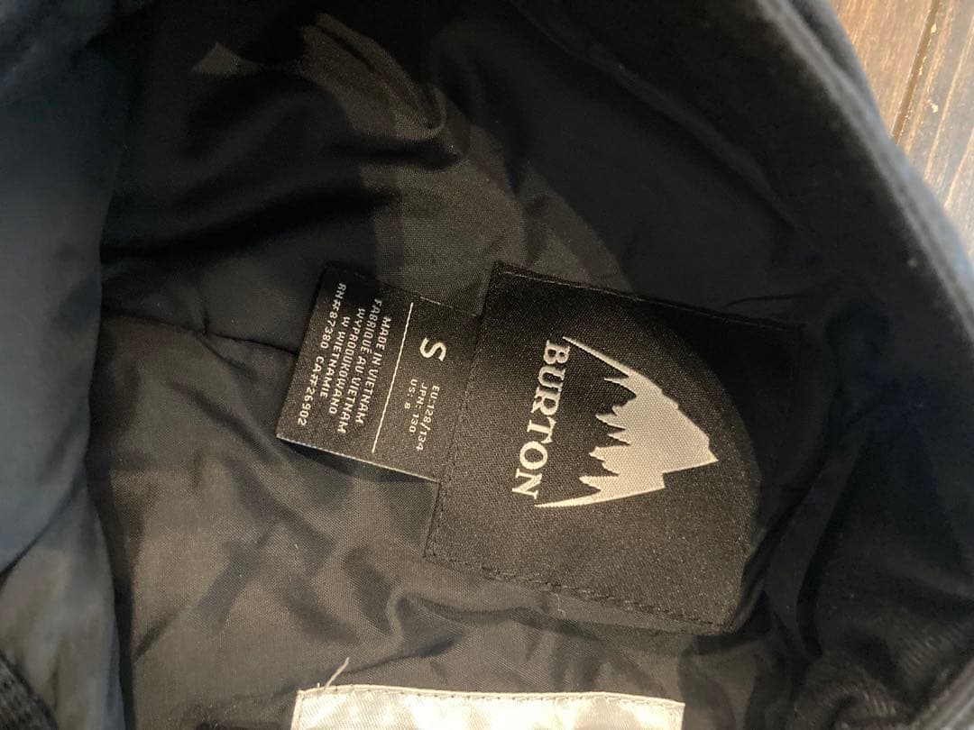 Burton スノーボードウェア　上下セット　ジュニア　キッズ　S サイズ