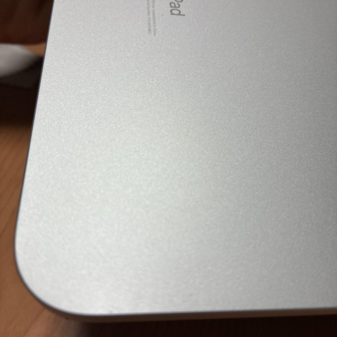 iPad 第10世代64GB Wifi モデル 限定デザインAirTag