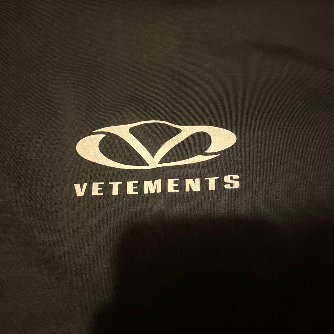 vetements oval logo Tシャツ