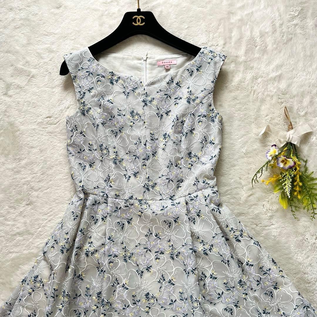 極美品XS✨トッカMADONNA LILYマドンナリリー　ドレス 刺繍ワンピース