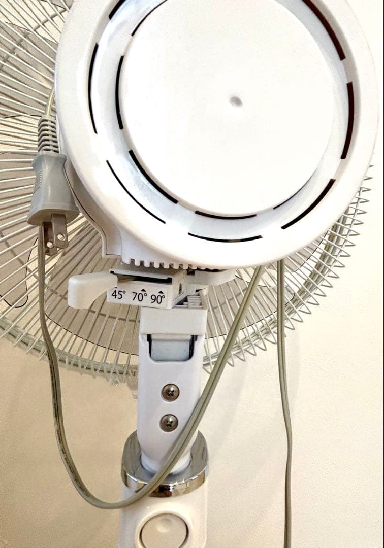 HITACHI リモコン付き 扇風機(リビング扇/風量4段階) HEF-120R