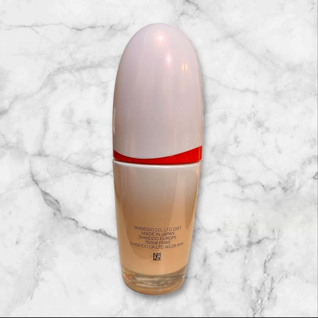 資生堂 SHISEIDO エッセンススキングロウファンデーション 160 未使用
