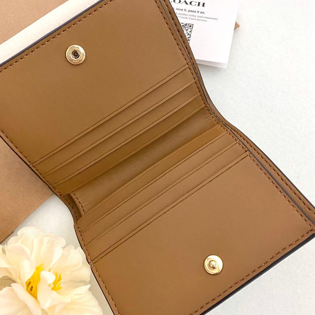 新品　正規品☆COACH コーチ　折り財布　 ホワイト レザー　二つ折り財布