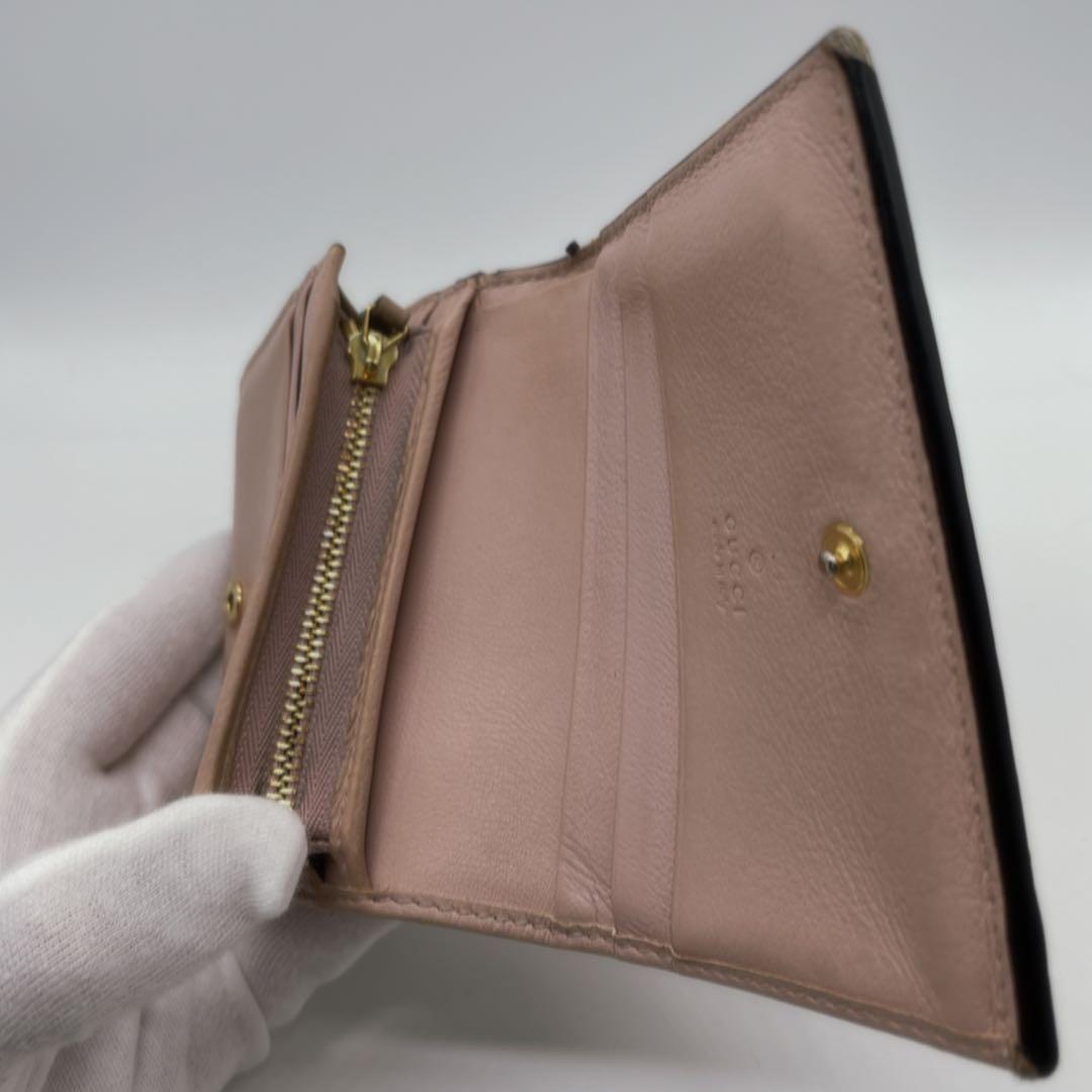 GUCCI アイスクリーム　二つ折り財布 ピンクとグレーのストライプ