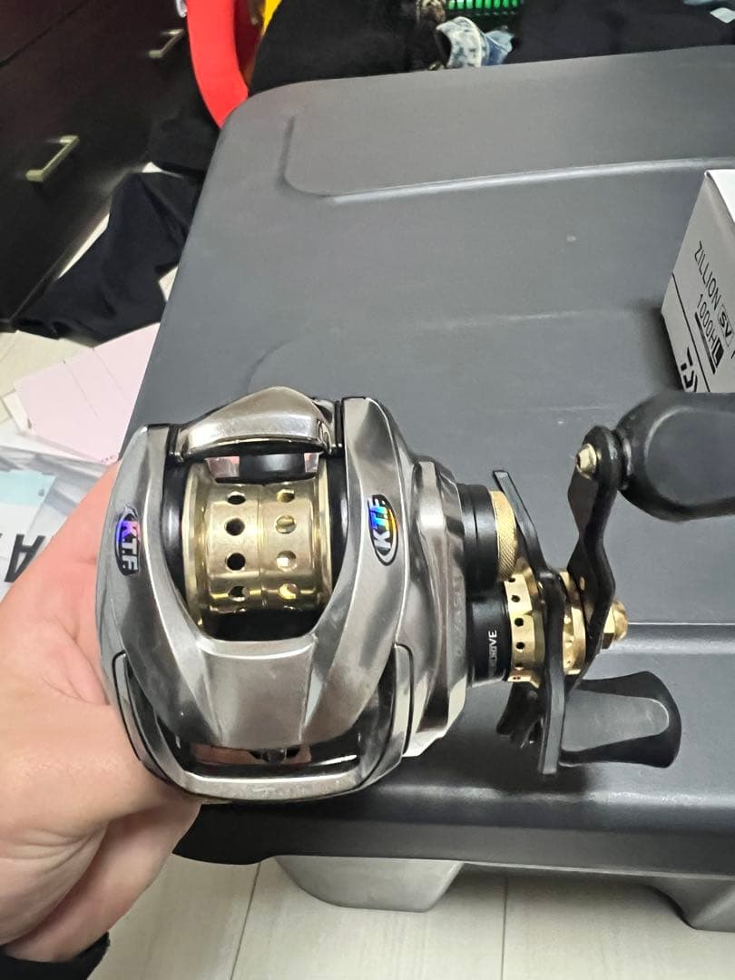 Daiwa ZILLION SV TW 1000HL ベイトリール　KTF