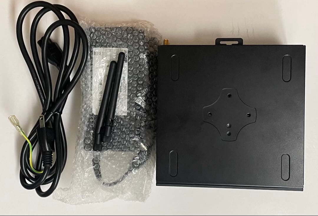 DeskMini 110/B/BB/JP ミニPC core i7-7700K