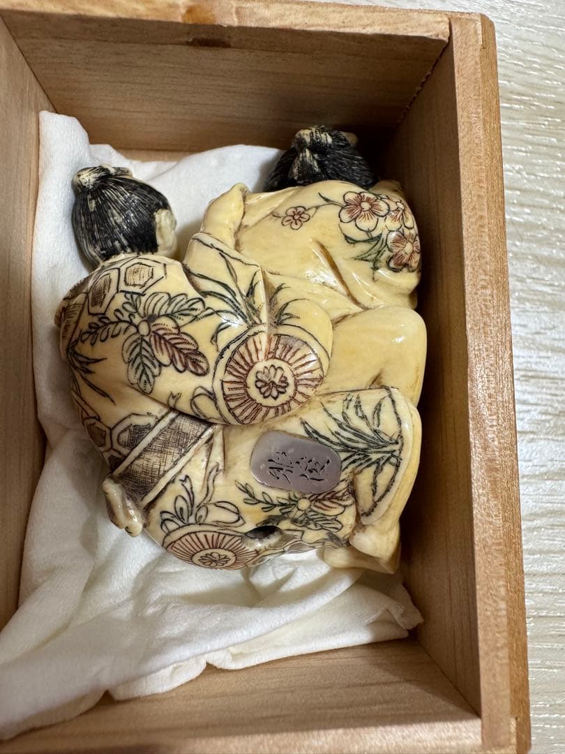 フ*ウ様 春画　根付け　マンモス根付け　置物　彫刻　骨董品　アンティーク