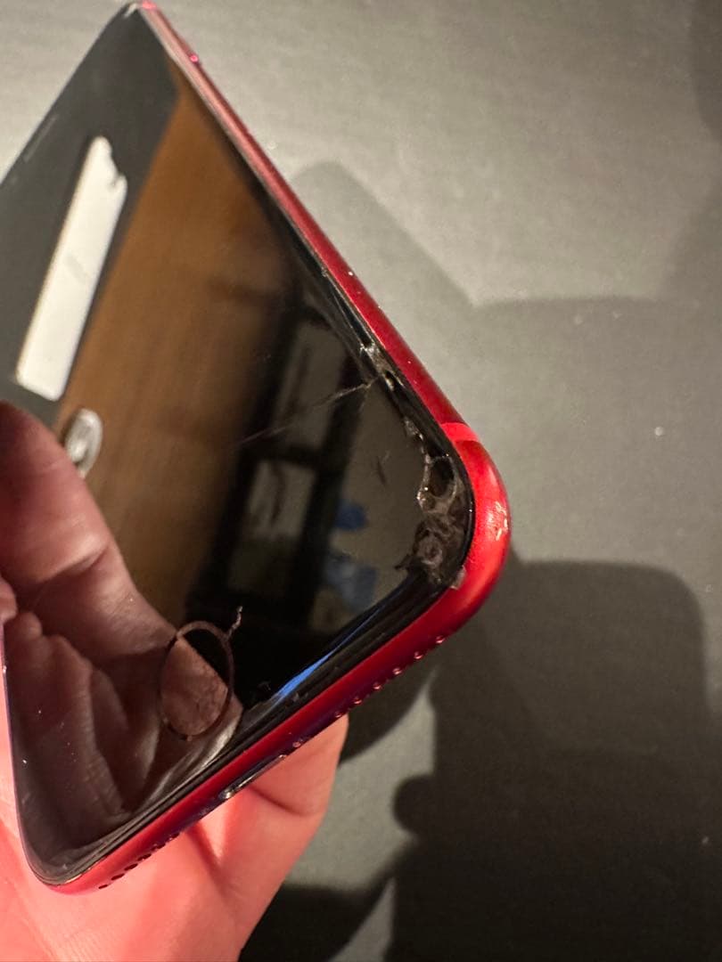 iPhone 8 256GB本体 画面傷あり