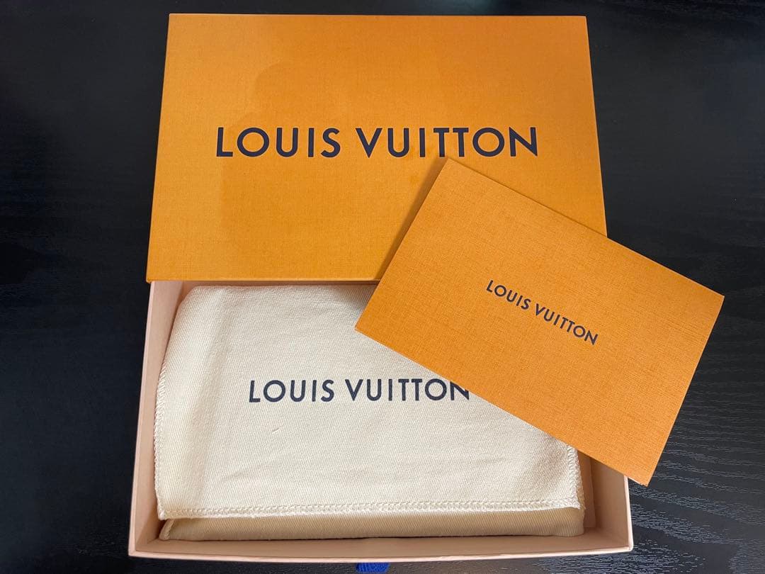 S*y様 Louis Vuitton/ダミエ/パスポートケース/正規品/美品/本