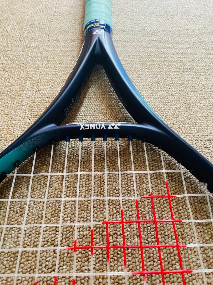 美品☆YONEX テニス ジュニアテニスラケット EZONE 26