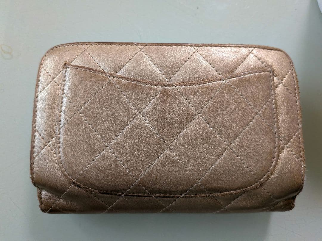 希少 CHANEL タイムレスクラシック マトラッセ キルティング 二つ折り財布