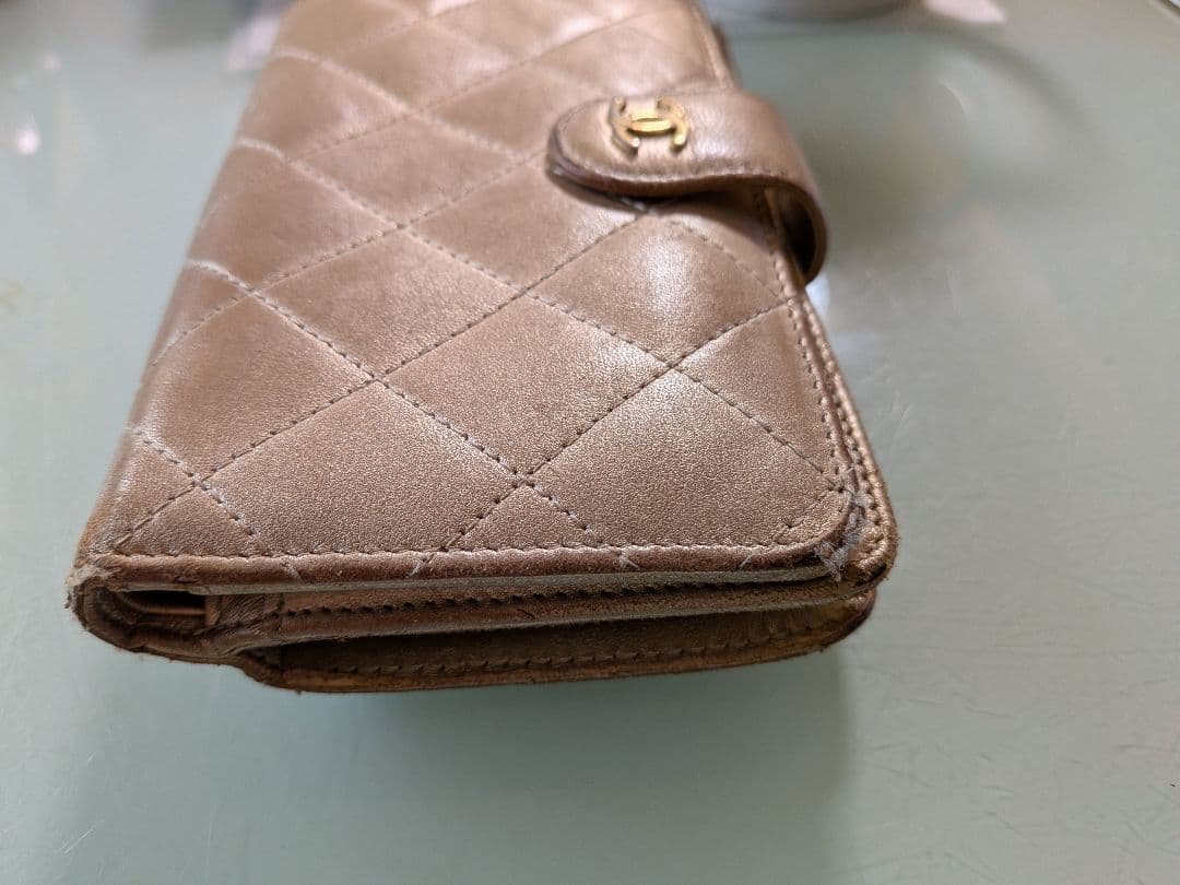 希少 CHANEL タイムレスクラシック マトラッセ キルティング 二つ折り財布