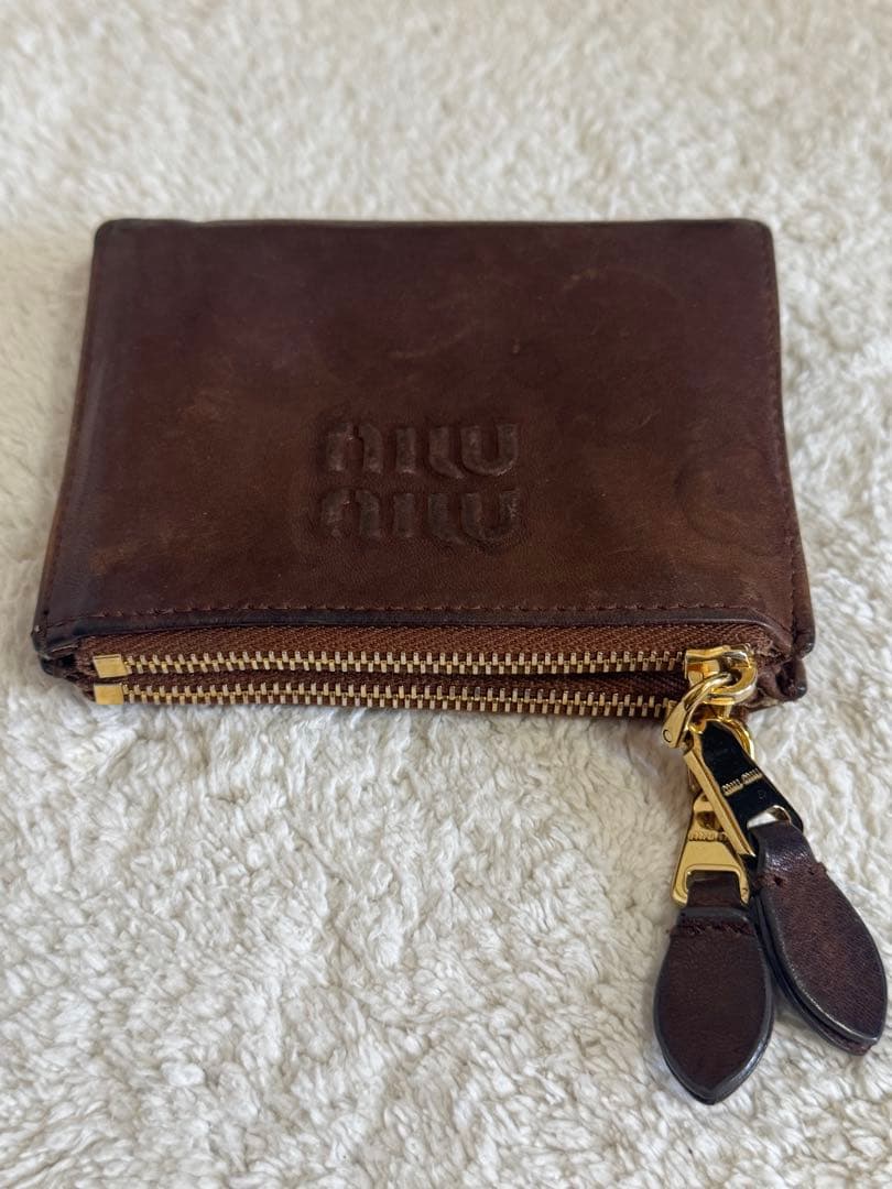 miumiu ナッパーレザー二つ折り財布
