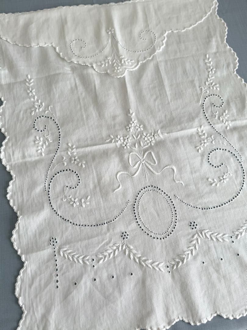 フランスアンティーク◾️刺繍が素敵な大判クロス◾️直輸入品◾️アンティークレース 美品
