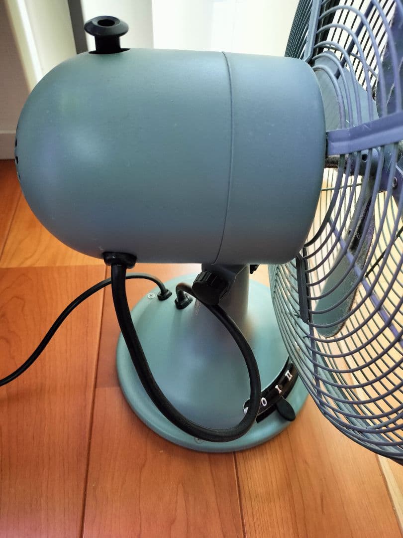 【美品】扇風機　卓上扇風機　レトロテーブルファン　ノスタルジック　昭和レトロ